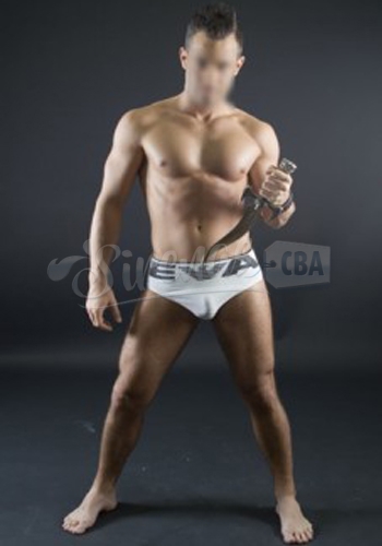 Tomas Perfil Escort